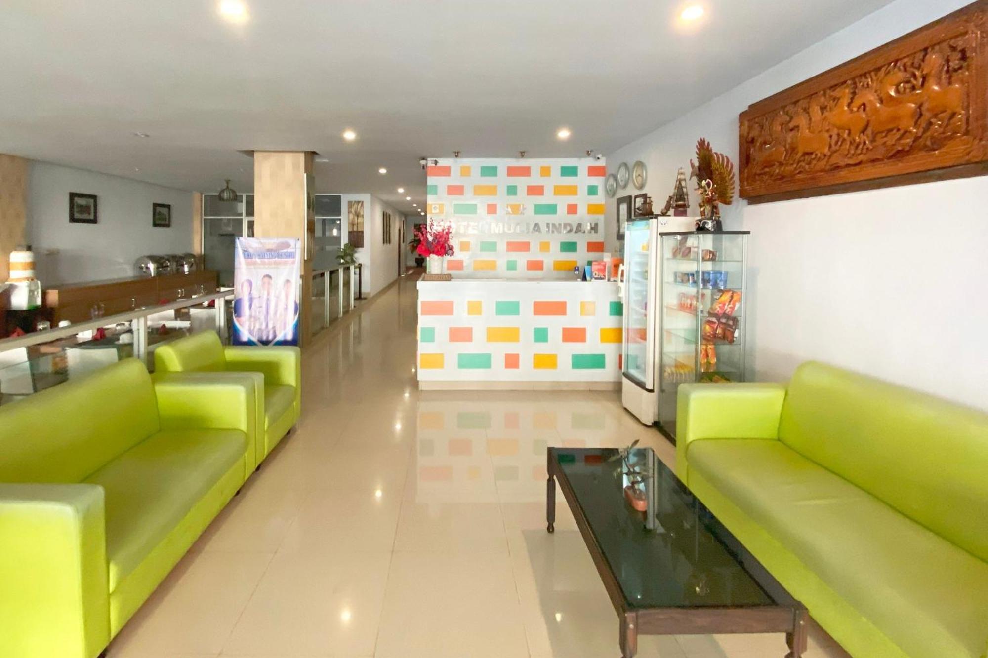 Urbanview Hotel Mulia Indah Palopo Экстерьер фото